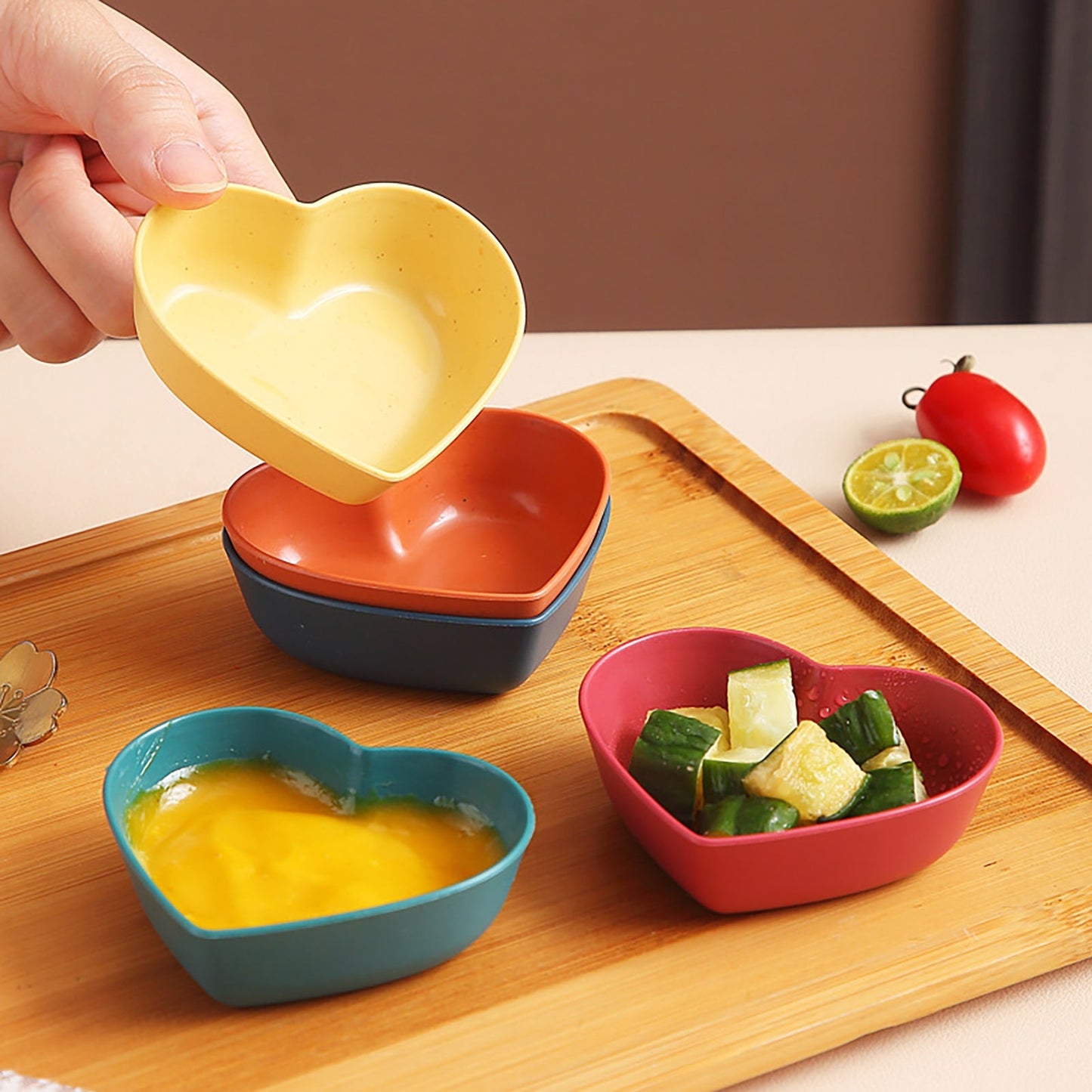 4 Pcs Cute Heart Shaped Seasoning Dish