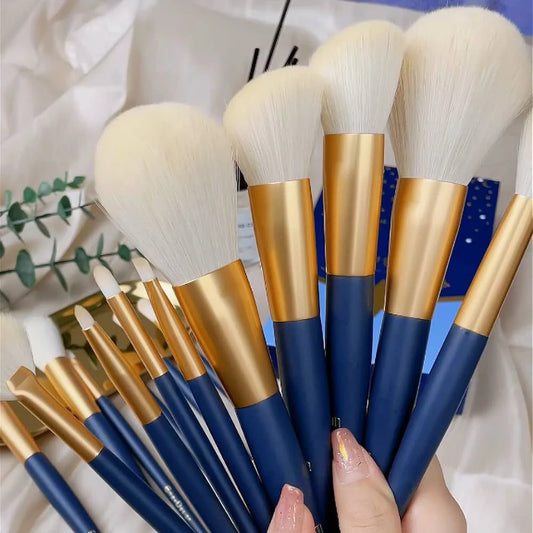 12 Piece Makeup Accessories Kit Embroz